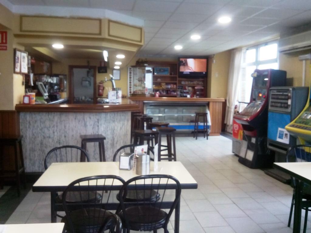 Hostal Chiquin تابيا دي كاسارييغو المظهر الخارجي الصورة